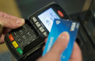 ανέπαφων συναλλαγών με κάρτες πληρωμών