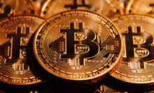 εικονικά νομίσματα (Bitcoins)