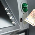 Τι ισχύει για τις αναλήψεις μετρητών από ΑΤΜ άλλης τράπεζας