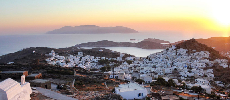 Ιος: Μια μικρή Κυκλαδίτισσα