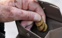 Οι ημερομηνίες πληρωμής όλων των συντάξεων ΙΚΑ, δημόσιο, ΟΑΕΕ, ΟΓΑ, ΝΑΤ, ΕΤΑΑ, ΕΦΚΑ, ΟΠΕΚΑ, επικουρικές συντάξεις ΕΤΕΑΕΠ