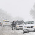 Απαγορεύσεις κυκλοφορίας και υποχρεωτικές οι αλυσίδες λόγω χιονοπτώσεων