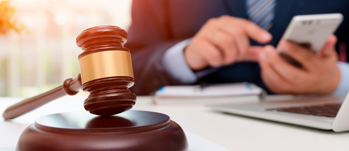 Πρόσληψη δικηγόρων με έμμισθη εντολή στην Περιφέρεια Αττικής