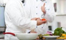 Επίδομα ανεργίας με 50 ένσημα για τους εποχικά εργαζόμενους