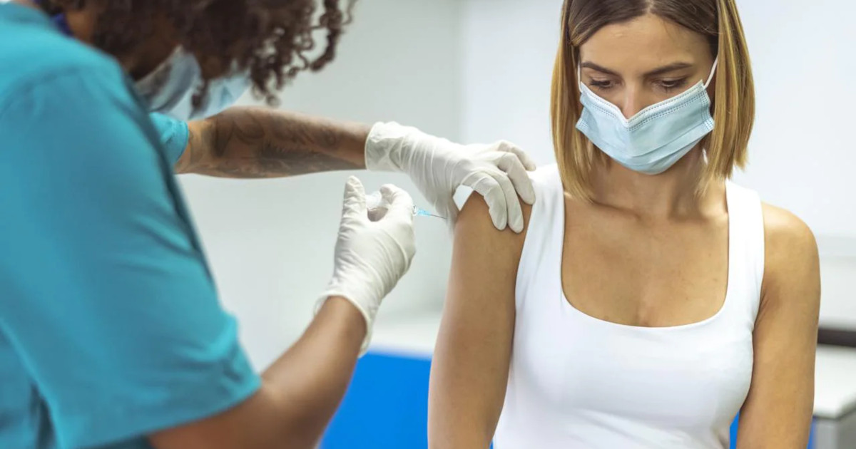 Ενημέρωση για τα επικαιροποιημένα εμβόλια και τις μεταλλάξεις