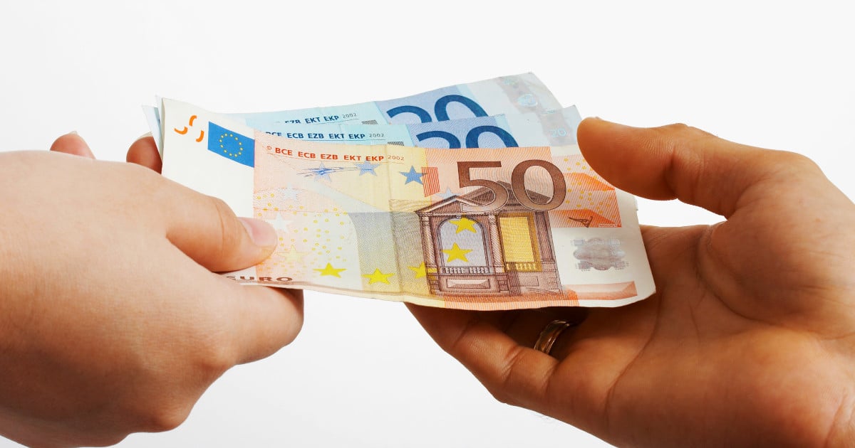 Πληρώνονται σήμερα τα 300 ευρώ εφάπαξ σε μακροχρόνια ανέργους