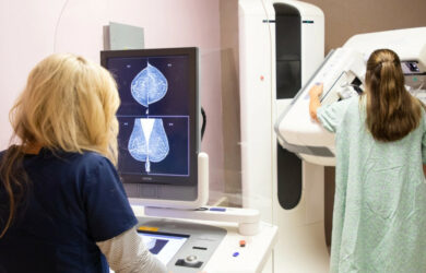 Δωρεάν εξετάσεις μαστογραφίας και για τις γυναίκες 45 έως 74 ετών