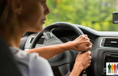Επιστρέφονται πινακίδες και άδειες οδήγησης για το Πάσχα