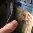 Ηλεκτρονικά πληροφόρηση συνταξιούχων για το επίδομα 300 ευρώ