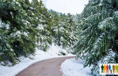 Χιόνια στην Πάρνηθα και διακοπή κυκλοφορίας